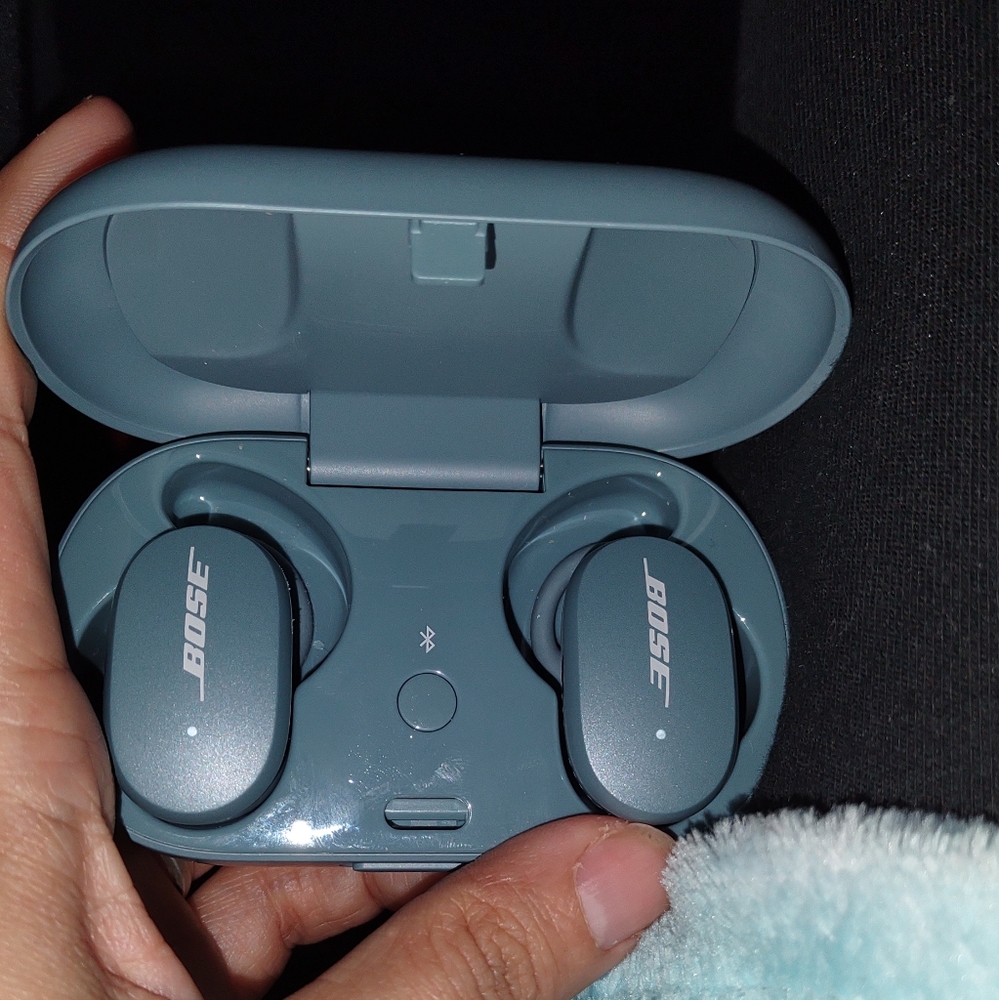Bose wireless headphones